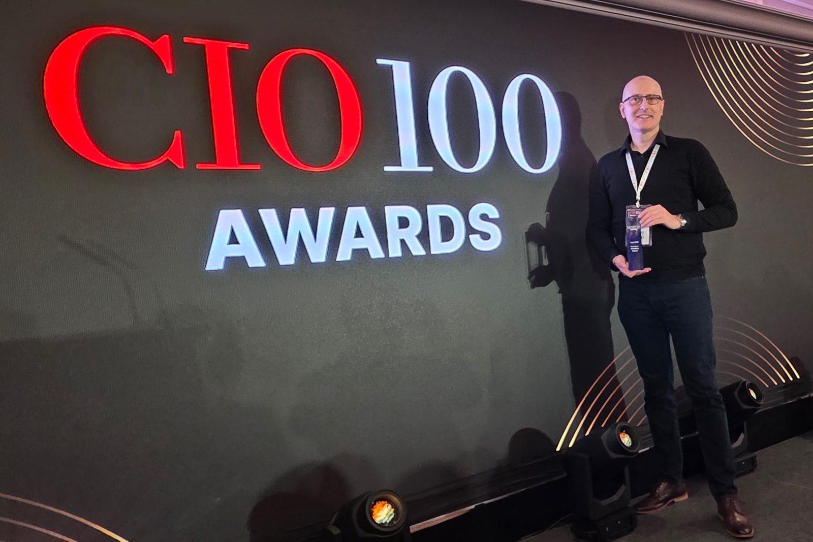 Mandeep Chana holding his Next CIO award at the CIO 100 Awards, London